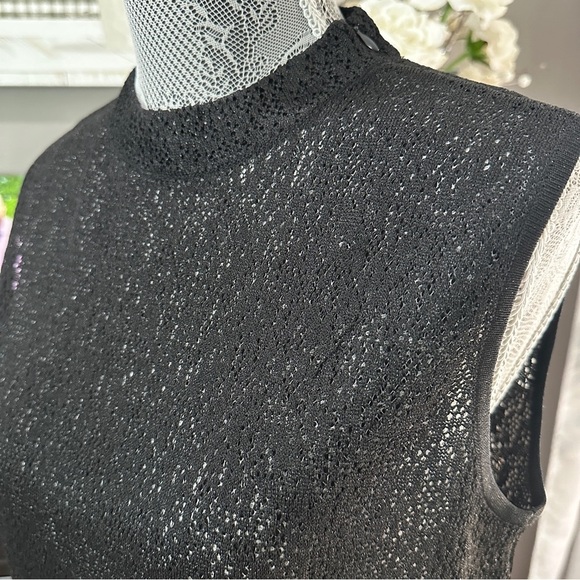 St. John Black Sleeveless Knit Shell Top | Metallic Sparkle | Size 6 - Picture 3 of 14